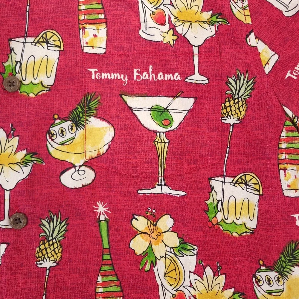 Tommy Bahama Merry Martini Shirt Mens Medium Red Cocktails Drinks Celebration